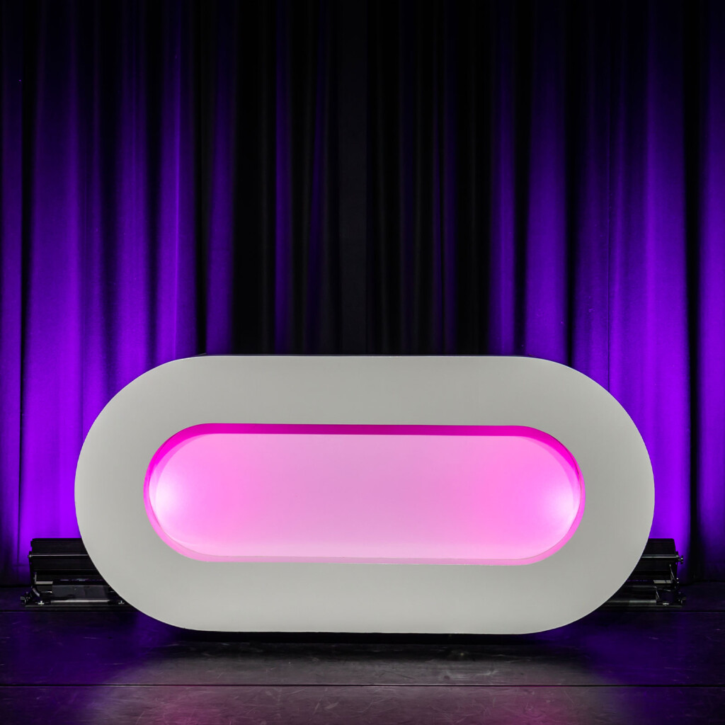 E! White LED DJ-booth The Oval huren