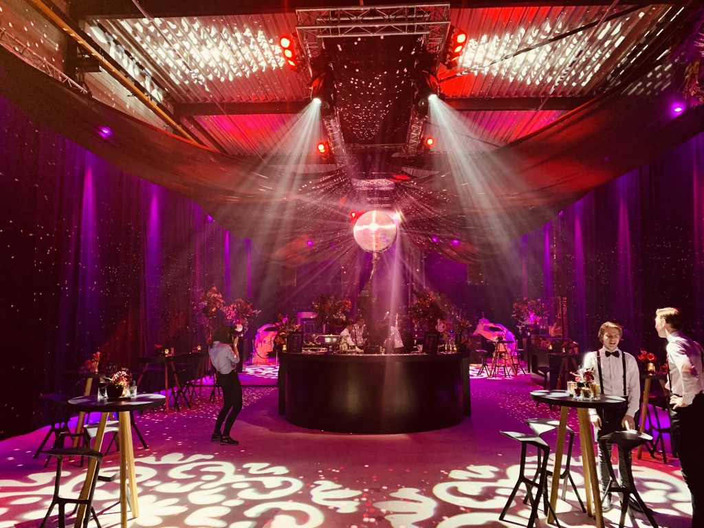 Loods omgebouwd tot nightclub